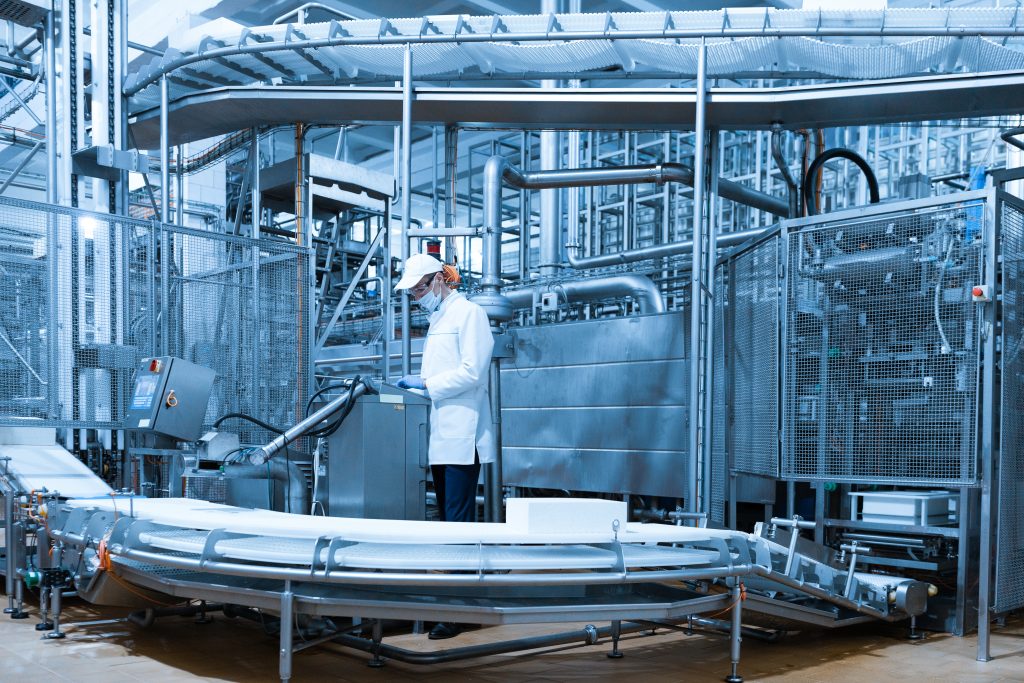 Com a evolução da indústria alimentícia, o sistema de vapor contribui para o processo produtivo garantindo segurança e eficácia.
