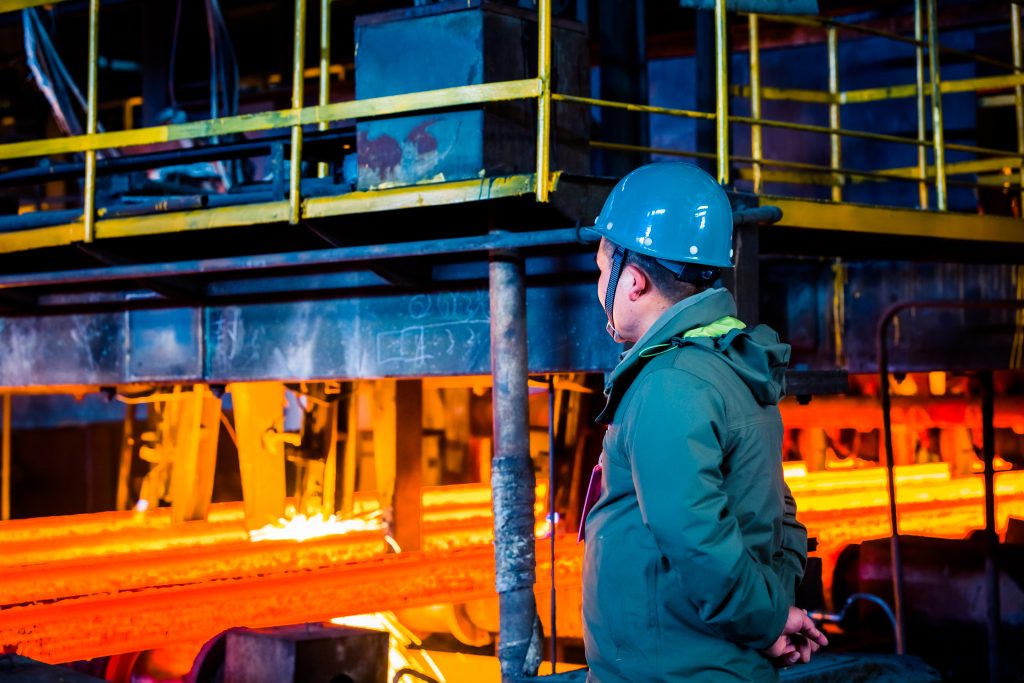 A indústria metalúrgica é um setor que atua com a produção e transformação de metais.