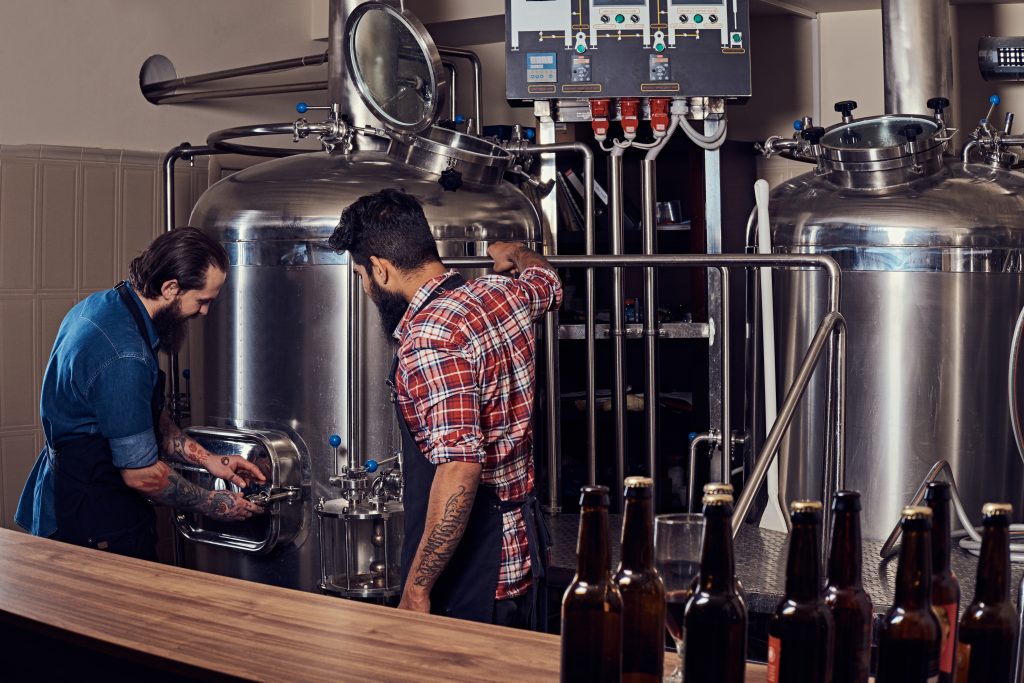 Equipamentos para cervejarias que usam vapor tem a produção otimizada.